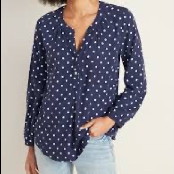 Old Navy Tops - Old Navy XL Navy polka dot blouse